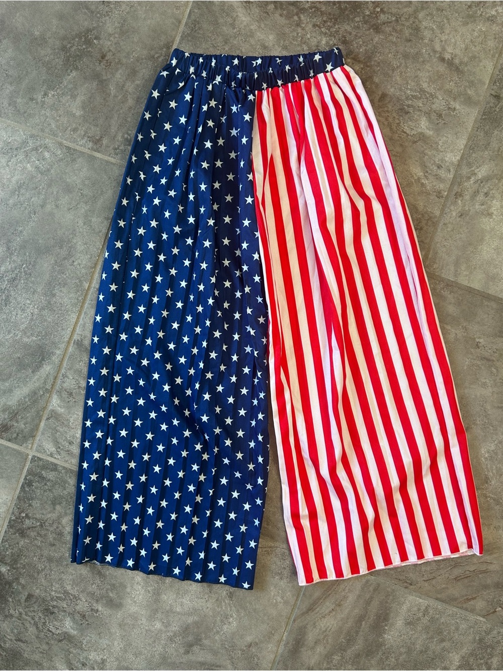 Kids Red & Blue Star and Stripe Pleated Pants Size 9/10